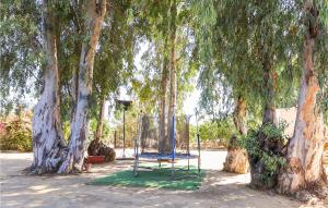 A garden outside Cozy Home In Utrera With Swimming Pool Még 8 kép