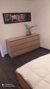 Postel nebo postele na pokoji v ubytování Enzian 176 Al , Wohnung C3