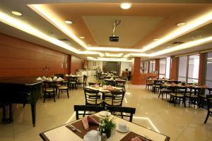 Restaurace v ubytování Hotel Horizon & Convention Center