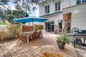 Μπαλκόνι ή βεράντα στο Bordeaux centre, Appartement privatif et 5 chambres privées, piscine, parking