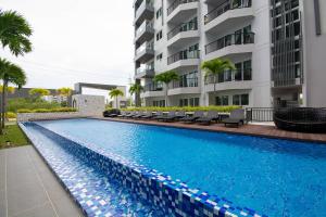 Bazén v ubytování Mantra Beach condominium M257 nebo v jeho okolí