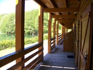 Balkón nebo terasa v ubytování Lac des Graves
