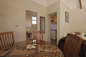 Kuchyň nebo kuchyňský kout v ubytování Big Five Motel