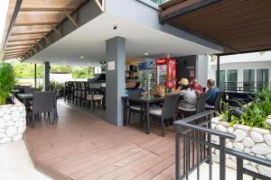 Restaurace v ubytování Mantra Beach condominium M257