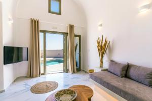 Lavadoze Luxury Suites tesisinde bir oturma alanı