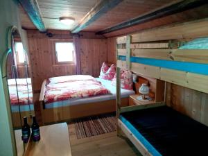 Posteľ alebo postele v izbe v ubytovaní Ferienwohnung Oberpursteinhof