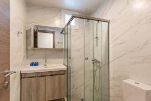 Kúpeľňa v ubytovaní Sofia Suite, a seafront hideaway !