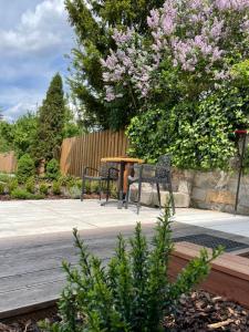 Vonkajšia záhrada v ubytovaní Executive Apartments Taborska