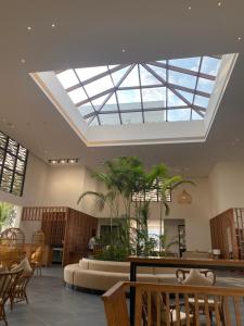 TOA Hotel & Spa Zanzibar的休息区