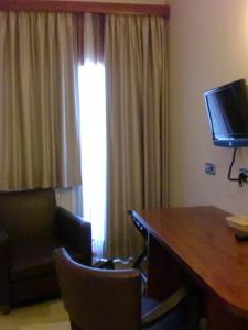 TV i/ili multimedijalni sistem u objektu Hotel & Spa Can Josep