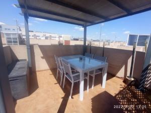Balkón nebo terasa v ubytování Casa Santiago de la Ribera