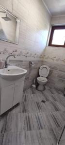 Φωτογραφία από το άλμπουμ του Guest House Proynovi σε Kalofer +45 φωτογραφίες