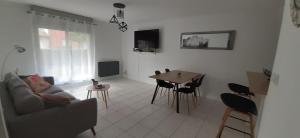 Fotografia z galérie ubytovania 2 Bedrooms Confortable Wifi FIBRE ALL EQUIPMENT Provided Near Airbus Alten Expleo Thales Sopra v destinácii Toulouse
