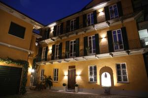 The building in which Az apartmant is located
