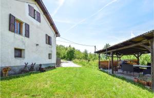 Vonkajšia záhrada v ubytovaní 4 Bedroom Beautiful Home In Tiglieto