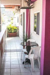 Ein Balkon oder eine Terrasse in der Unterkunft Bungalows Yeah Los Ayala
