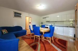 Kuchyňa alebo kuchynka v ubytovaní Luxury Villa Poquito