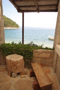 Fotografie z fotogalerie ubytování Seaside secluded apartments Cove Smokvina, Hvar - 9501 v destinaci Bogomolje