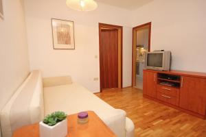 Fotografia z galérie ubytovania Apartments with WiFi Omis - 9460 v Omise