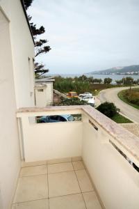 Балкон или терраса в Apartments by the sea Stara Novalja, Pag - 9416