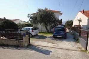 Galeriebild der Unterkunft Apartments by the sea Okrug Gornji, Ciovo - 9469 in Trogir
