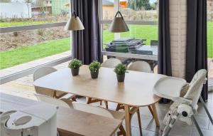 Posezení v ubytování Cozy Home In Krems Ii-Warderbrück