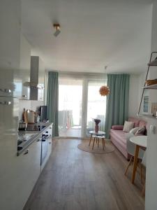 Kuchyňa alebo kuchynka v ubytovaní Villa apartment Laganini