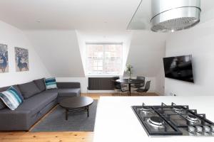 Virtuvė arba virtuvėlė apgyvendinimo įstaigoje Hampden Apartments - The William