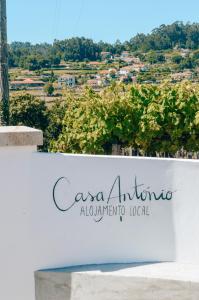 un panneau pour un hôpital amphitheater dans l'établissement Just Like Home - Casa Antonio em Paredes de Coura, à Paredes de Coura