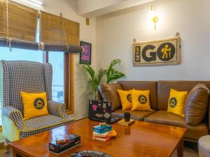 Posezení v ubytování The Hosteller Mussoorie, Mall Road