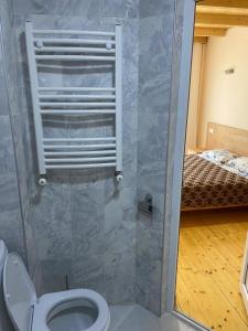Koupelna v ubytování Sana Guest House