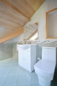 Kúpeľňa v ubytovaní Casa con jardín próxima a Vilagarcía de Arousa + 12 fotografií