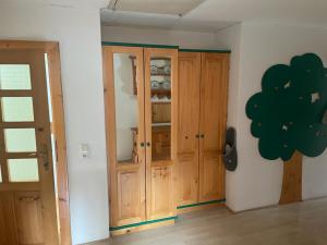 Fotografia z galérie ubytovania Ferienwohnung ,Hoizmann` v destinácii Pinsdorf