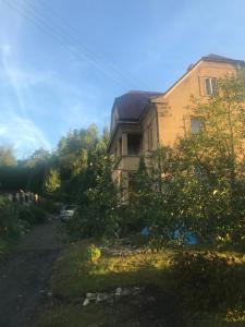 Vonkajšia záhrada v ubytovaní Prostorný byt ve vile se zahradou
