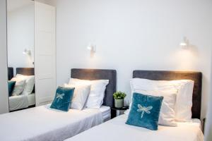Posteľ alebo postele v izbe v ubytovaní Luxury apartment Casia with heated pool and pleasent terrace