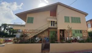 Budova, kde se apartmán nachází