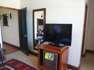 TV a/nebo společenská místnost v ubytování Cape Panorama Lodge