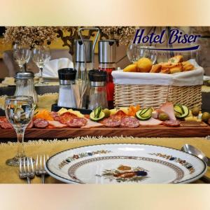 Hrana u hotelu ili u blizini