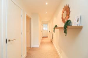 Afbeelding uit fotogalerij van A superb large 1 bedroom apartment in Ramsbottom in Ramsbottom