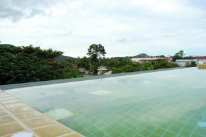 Πισίνα στο ή κοντά στο Cheeky Monkey's Samui