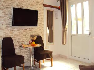 Fotografia z galérie ubytovania Apartments with a parking space Hvar - 9658 v destinácii Hvar