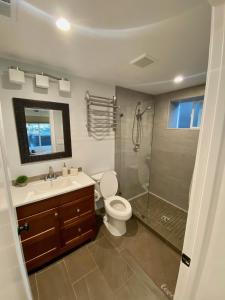 Bathroom sa Guest home in a private house with awesome view