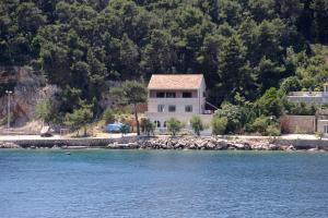 Fotografie z fotogalerie ubytování Apartments by the sea Trstenik, Peljesac - 10110 v Trsteniku