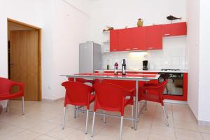 Fotografie z fotogalerie ubytování Apartments by the sea Trstenik, Peljesac - 10110 v Trsteniku