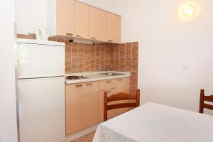 Fotografie z fotogalerie ubytování Apartments by the sea Trstenik, Peljesac - 10110 v Trsteniku
