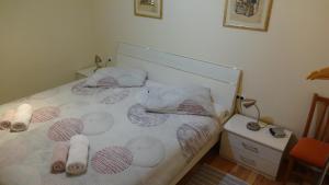 Posteľ alebo postele v izbe v ubytovaní Apartment Orebic 10097a