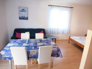 Postel nebo postele na pokoji v ubytování Apartments and rooms with parking space Orebic, Peljesac - 10191