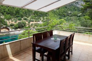 Zdjęcie z galerii obiektu Secluded fisherman's cottage Cove Bacva, Korcula - 9475 w Korčuli