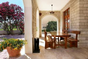 Zahrada ubytování Apartments and rooms with parking space Duce, Omis - 10303
