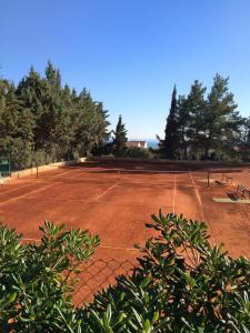 Tenis a/nebo squash v ubytování Apartments with parking spaces Orebic, Peljesac - 10102 nebo okolí